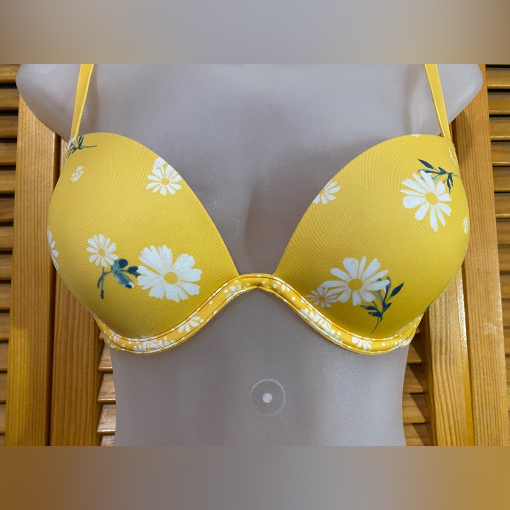 PINK Victoria’s Secret: Wear Everywhere Super Push-up Bra